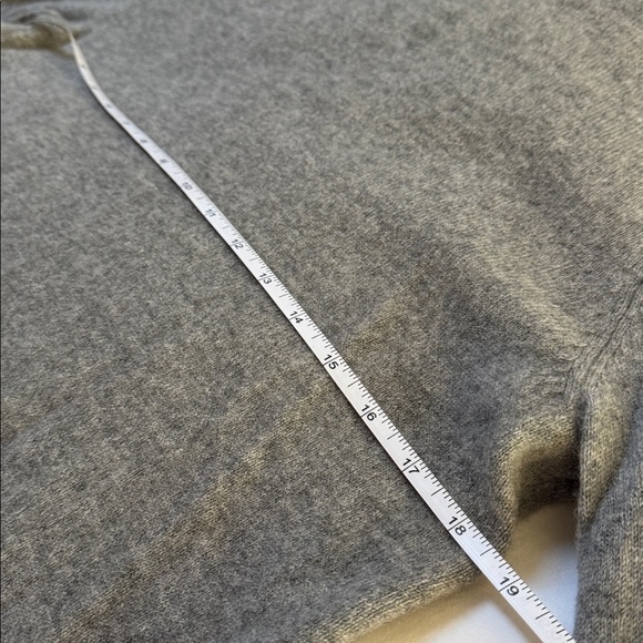 Quince Heather Gray Crewneck Sweater - Picture 7 of 8